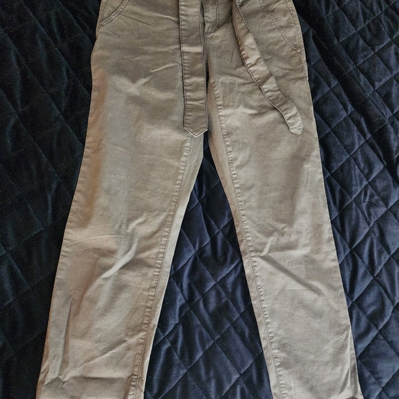 2 Pair of Pants - Picture 5 of 11